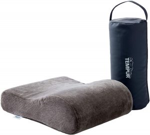 キャンプ用の枕おすすめランキング12選 寝心地抜群 スノーピークやコールマンなどの人気商品 枕の代用方法を解説 Neutral
